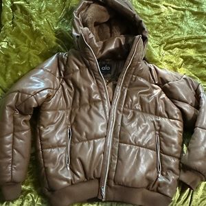 Alo Cinnamon brown puffer coat